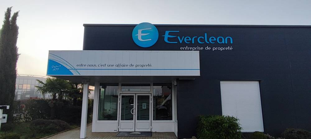 ENSEIGNE ET DEVANTURE (11)
